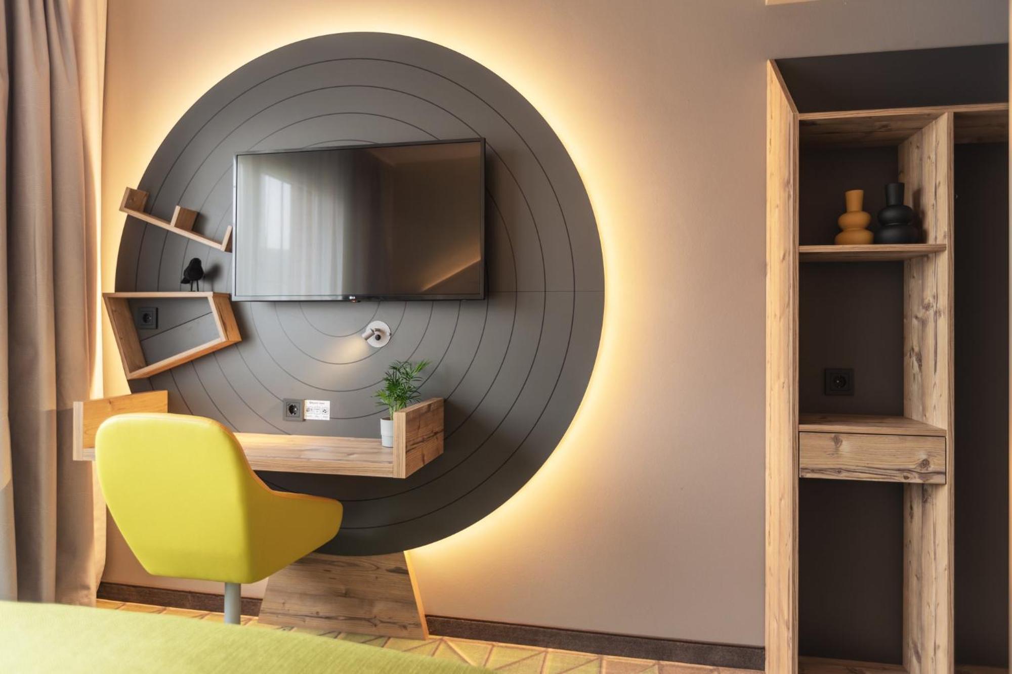- The Niu, Mill Muelheim, An Ihg Hotel Kolonia
