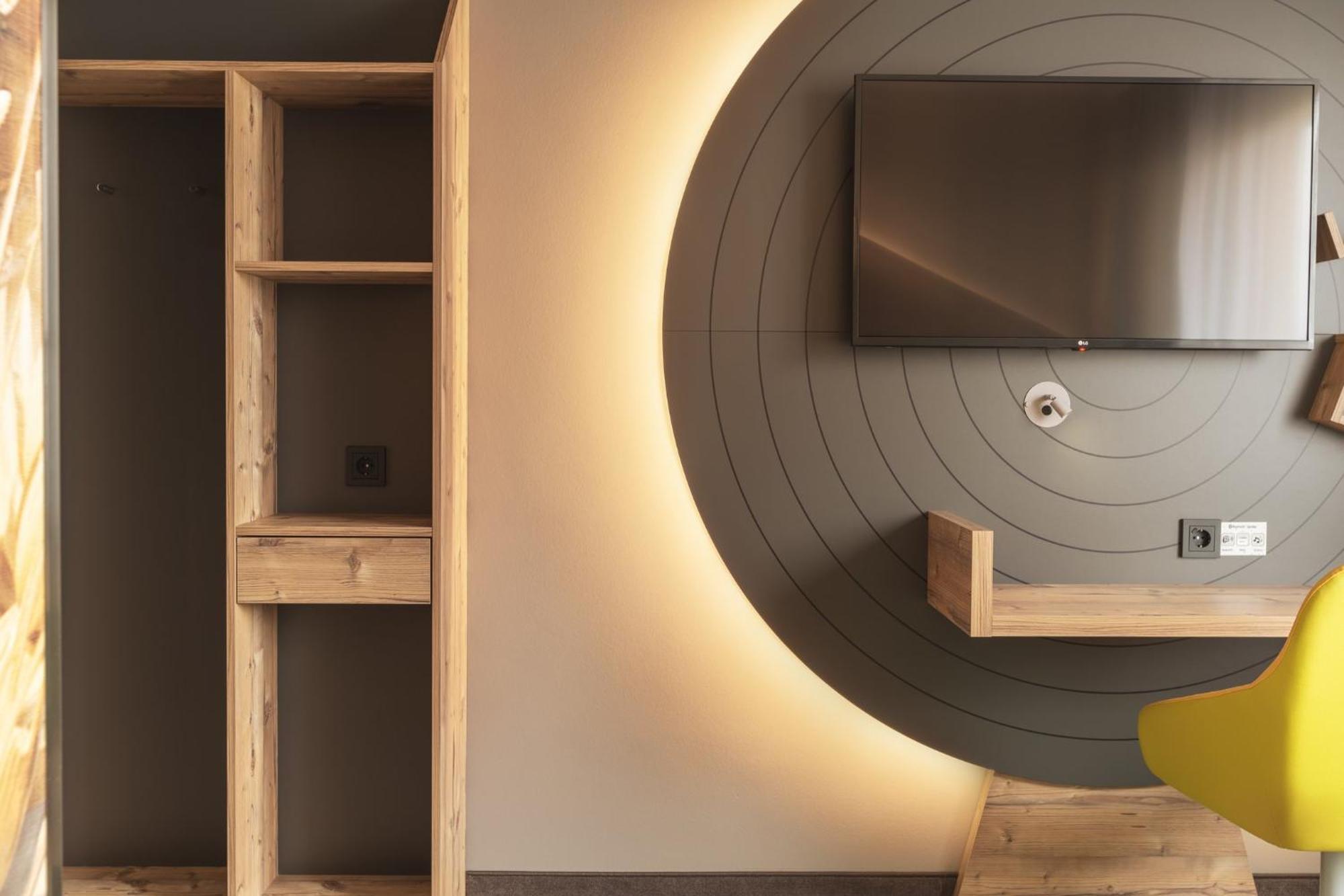 - The Niu, Mill Muelheim, An Ihg Keulen